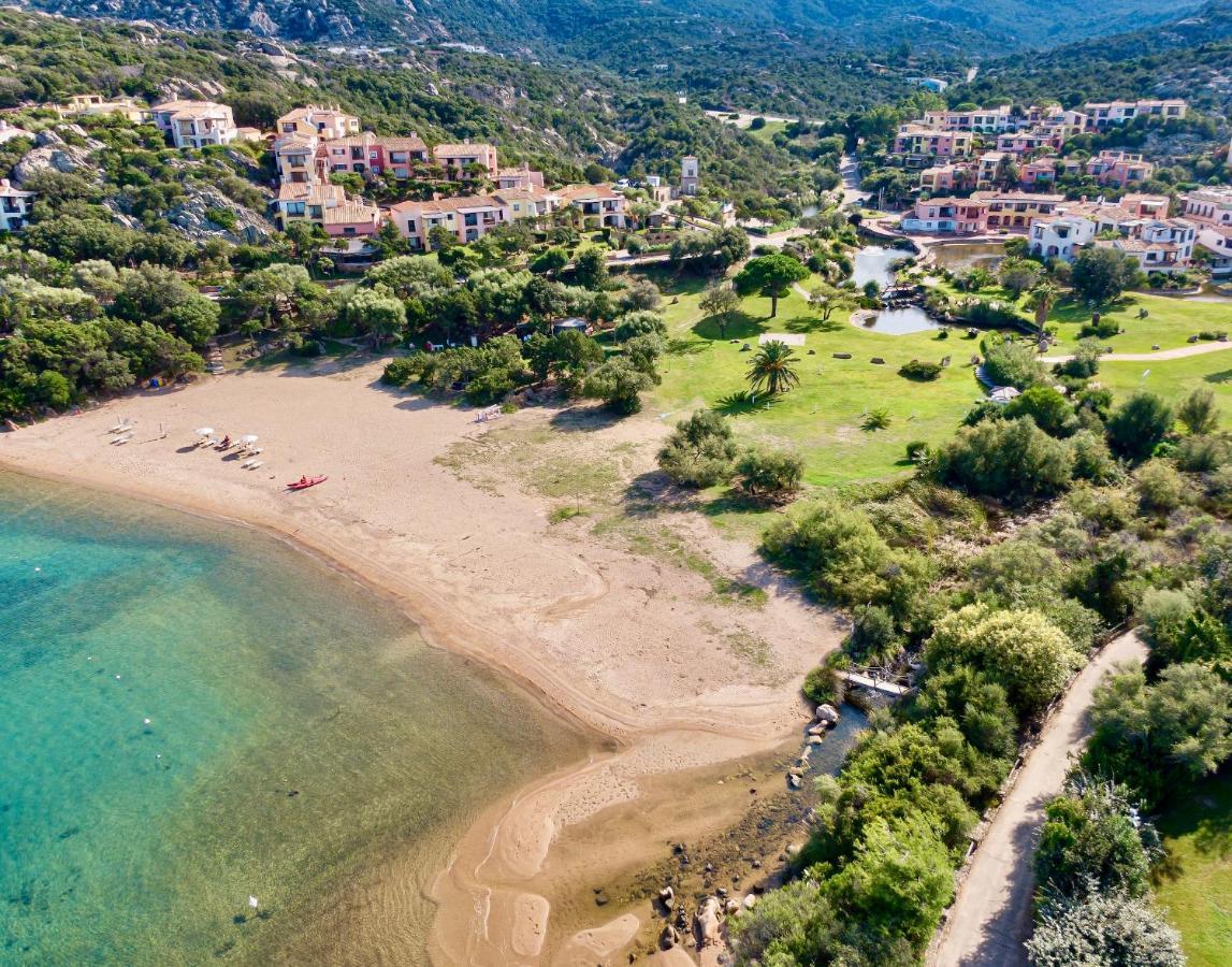 Residence Con Piscina A Liscia Di Vacca, 350 Mt Dal Mare, 3 Km Da Porto Cervo Екстериор снимка